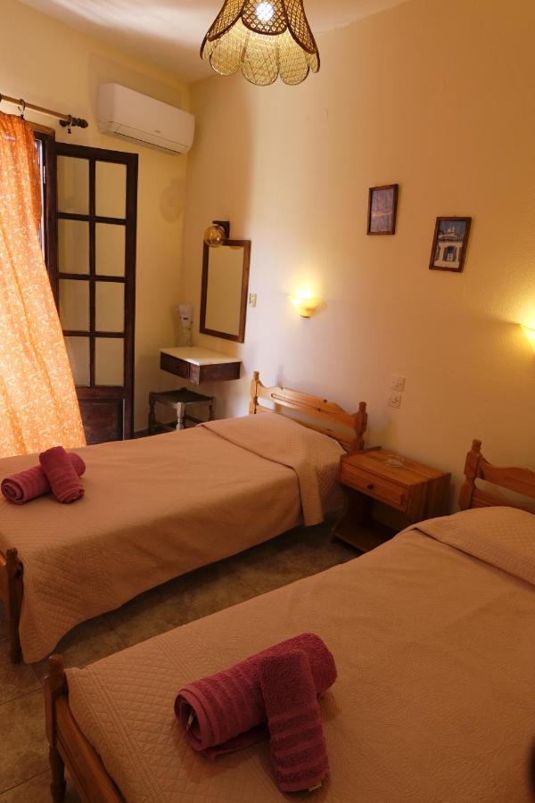 Taxiarchis Apartments Skiathos Town Phòng bức ảnh