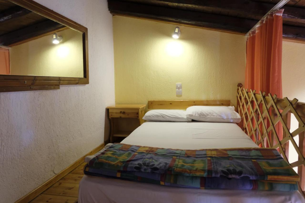 Taxiarchis Apartments Skiathos Town Ngoại thất bức ảnh