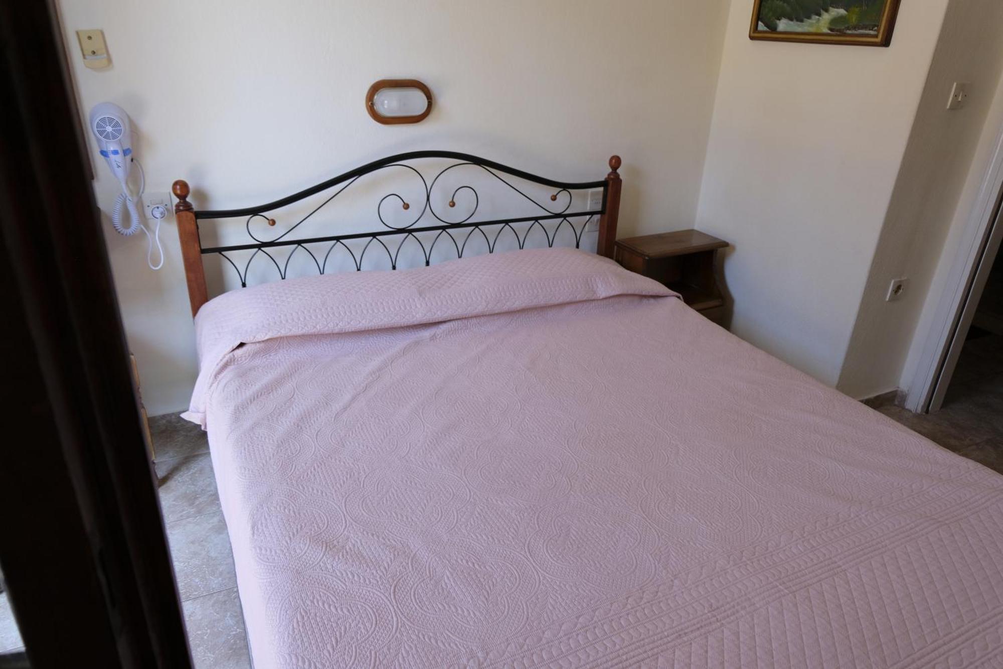 Taxiarchis Apartments Skiathos Town Phòng bức ảnh